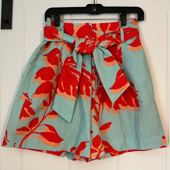 Tyler Boe Flower Linen Paper Bag Shorts